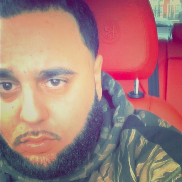 Meet your Posher, Ay - Picture 1 of 1